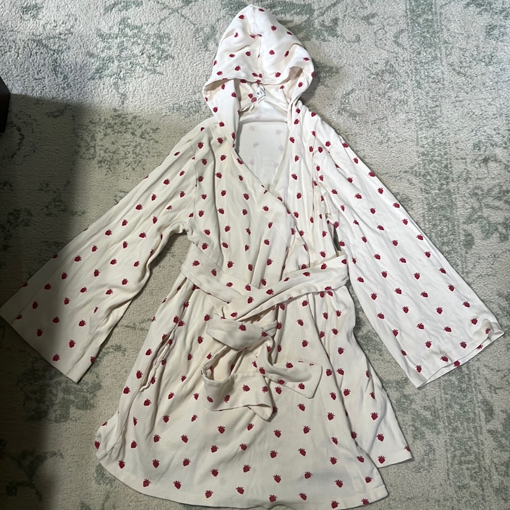 Woman’s ribbed robe
